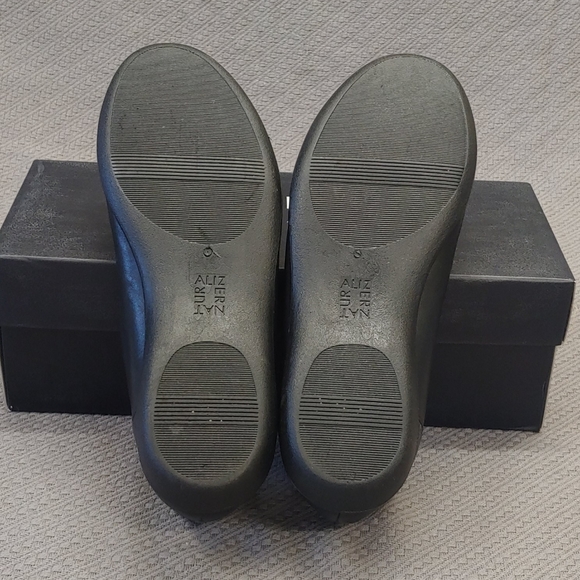 Naturalizer Fiona Leather Slip-on Flat Black-7 - Picture 5 of 11